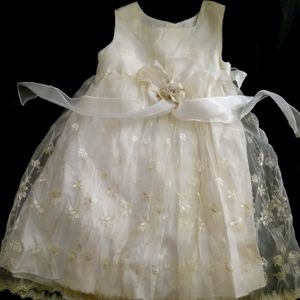 Joy kids lace flower dress in cream. Little girl size 6